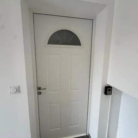 T3 Renove Coeur De St Priest Parking Prive Appartement