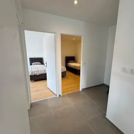 T3 Renove Coeur De St Priest Parking Prive Appartement Saint-Priest (Rhone)