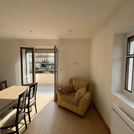 Appartement T3 Renove Coeur De St Priest Parking Prive *